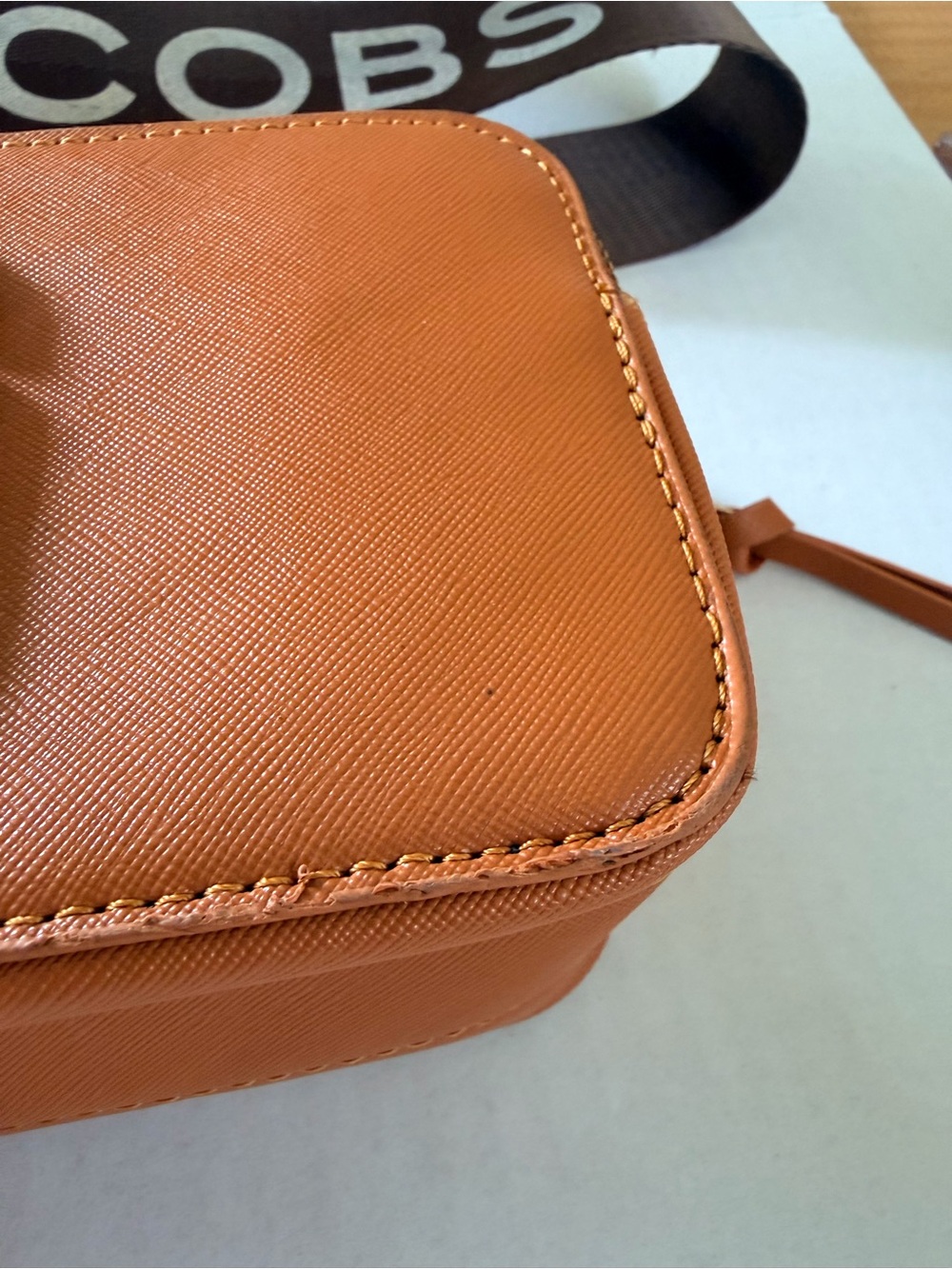Marc Jacobs Orange Crossbody Camera Bag with Branded Strap - Picture 3 of 7